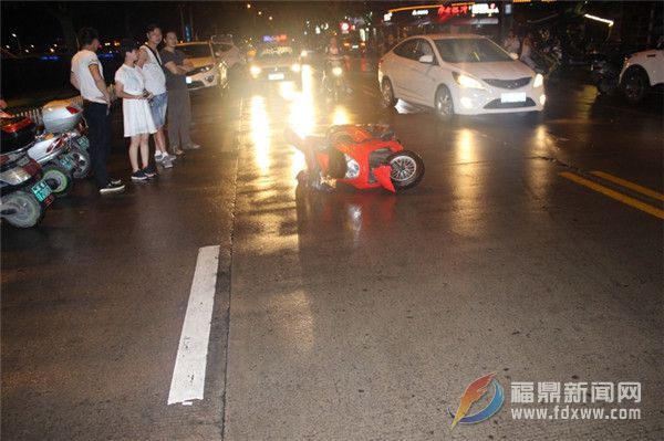 2交警查處一起無(wú)證且酒后駕駛摩托車肇事案.jpg