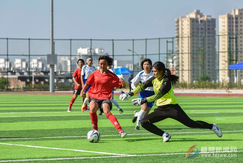 省運(yùn)會(huì)青少年足球賽女子甲組首戰(zhàn)結(jié)束?? 廈門(mén)代表隊(duì)勝莆田代表隊(duì)