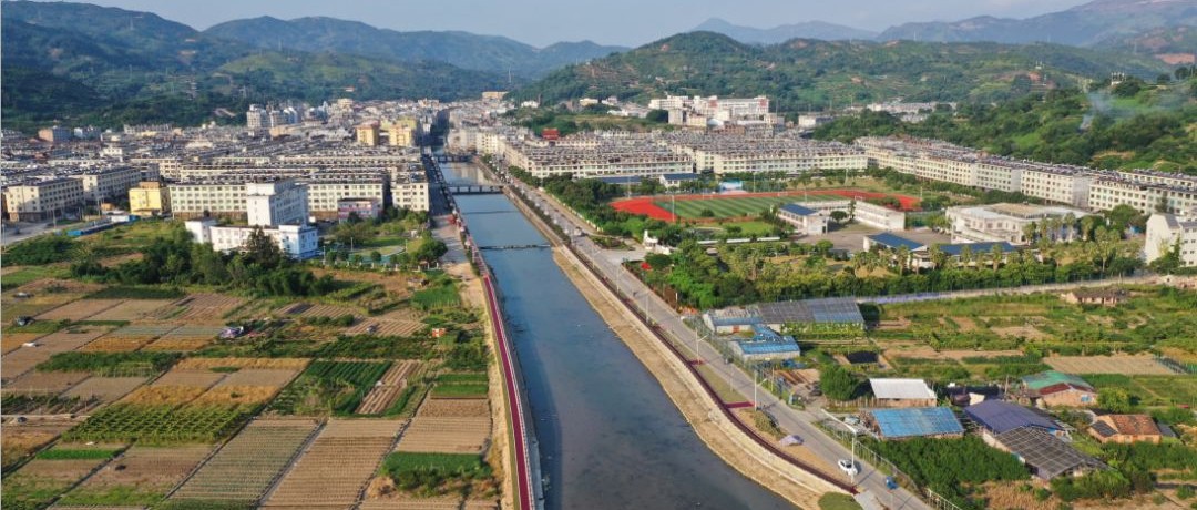 來，左邊跟我一起去前岐，在你右邊看看“新”福東溪~