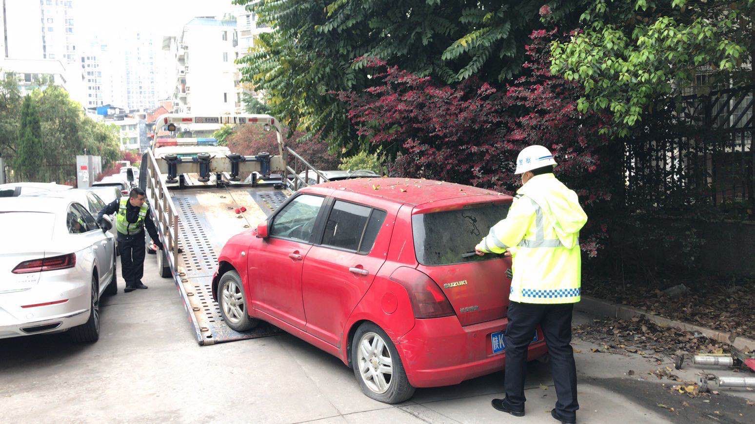 福鼎交警全面排查清理“僵尸車”