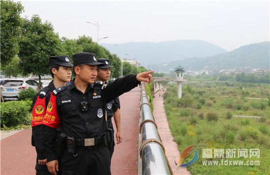 福鼎“暖心”民警“走紅”網(wǎng)絡 流動警力筑起群眾“平安墻”